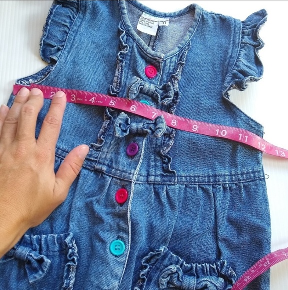 VINTAGE girls 3t denim ruffles & bows pinafore overalls romper - Picture 3 of 6